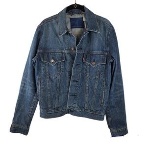 Levi Red Tab Slim Cropped Distressed Jean Jacket